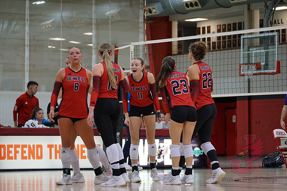 25.10.25 ATH VB V Truman State14