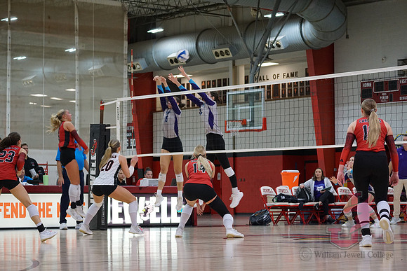 25.10.25 ATH VB V Truman State19