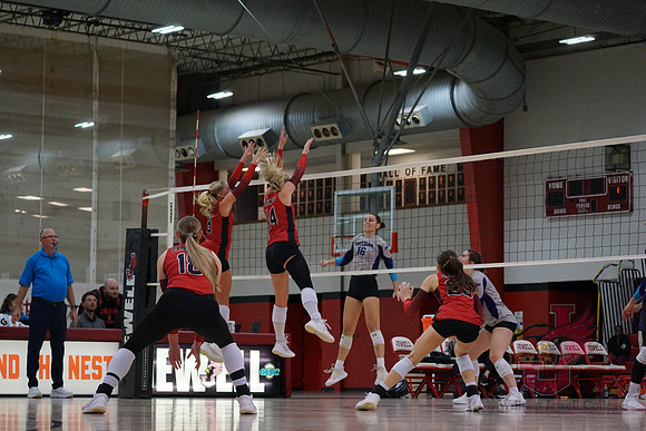 25.10.25 ATH VB V Truman State28