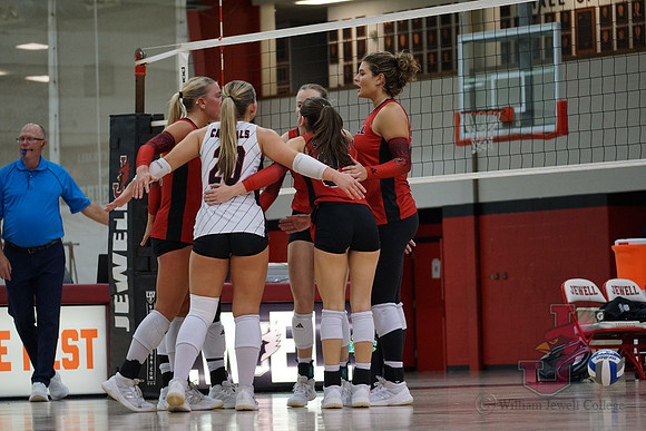 25.10.25 ATH VB V Truman State32