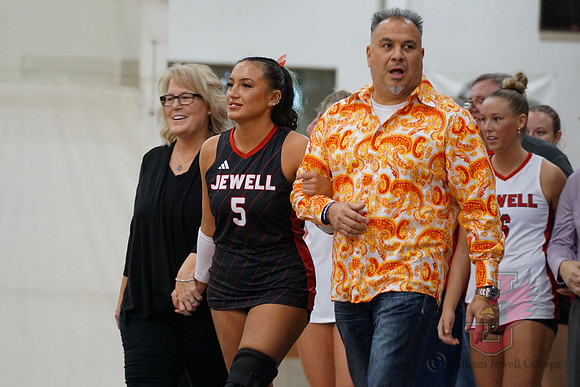 25.11.07 ATH VB Senior Day2