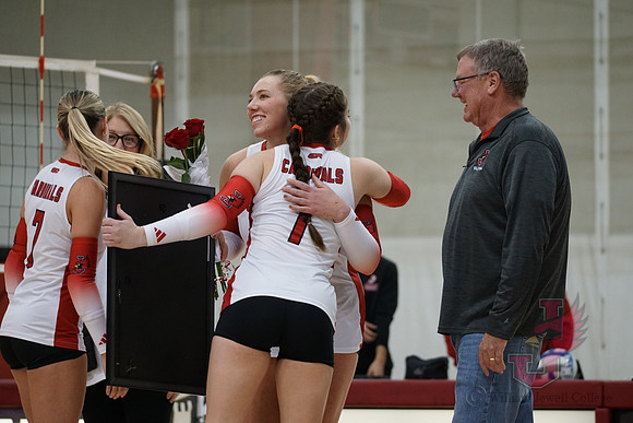 25.11.07 ATH VB Senior Day7