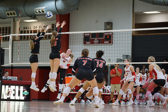 25.11.07 ATH VB Senior Day58