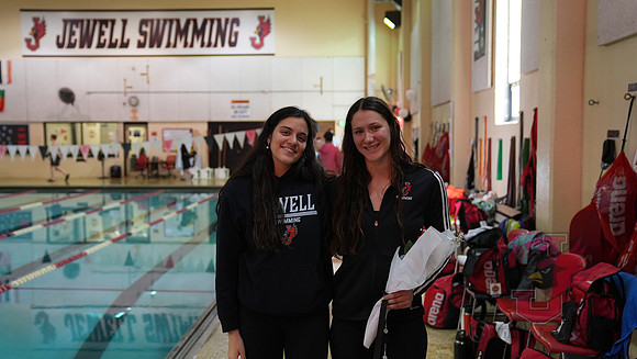 26.01.31 ATH SWM Senior Day44