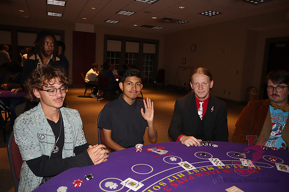 24.10.14 SLE Homecoming Casino Night 20