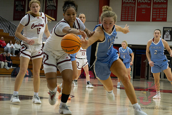 26.01.22 WBB vs Upper Iowa-04