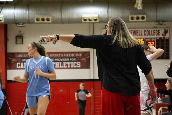 26.01.22 WBB vs Upper Iowa-08