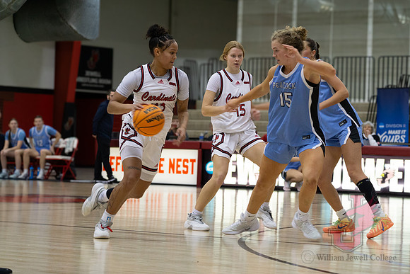 26.01.22 WBB vs Upper Iowa-22