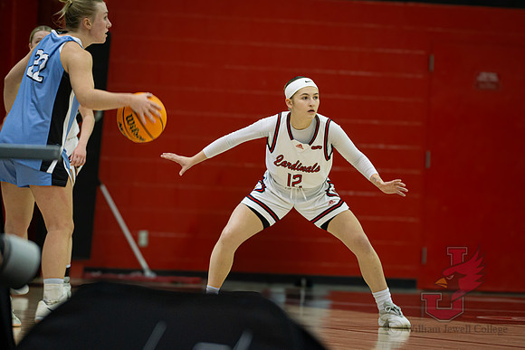 26.01.22 WBB vs Upper Iowa-34