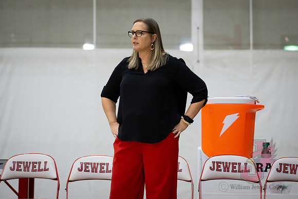 26.01.22 WBB vs Upper Iowa-33