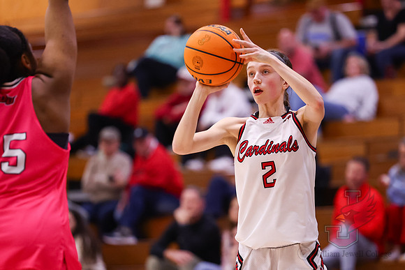26.02.12 ATH WBB V Drury9