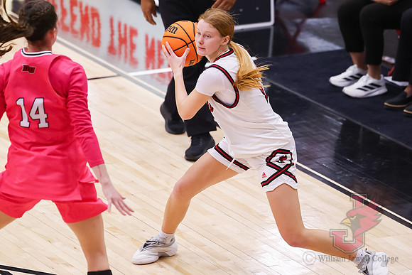 26.02.12 ATH WBB V Drury21