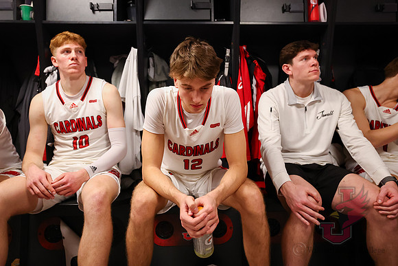 26.02.12 ATH MBB V Drury10