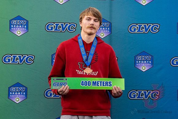 26.03.01 ATH IND T&F GLVC CHMP4