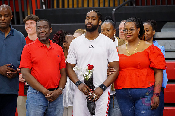 26.02.28 MBB Senior Day-01