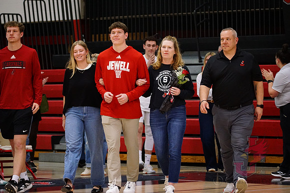 26.02.28 MBB Senior Day-03