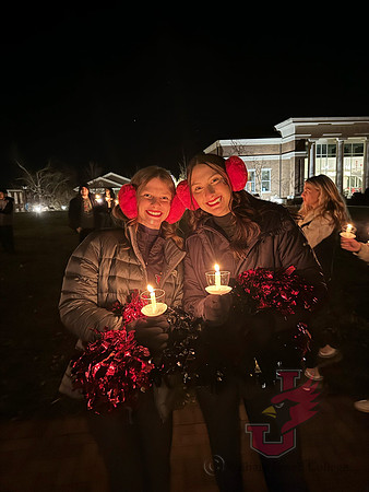 24.12.06 JSE Lighting of the Quad 13