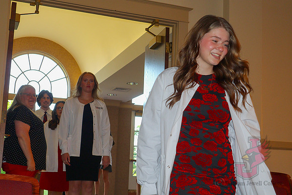 25.05.15 SLE Nursing Pinning 14