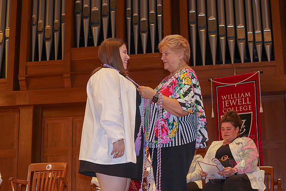 25.05.15 SLE Nursing Pinning 33