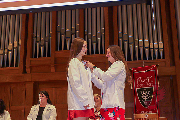 25.05.15 SLE Nursing Pinning 74