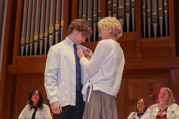 25.05.15 SLE Nursing Pinning 79