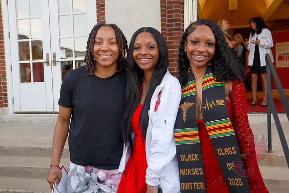 25.05.15 SLE Nursing Pinning 130