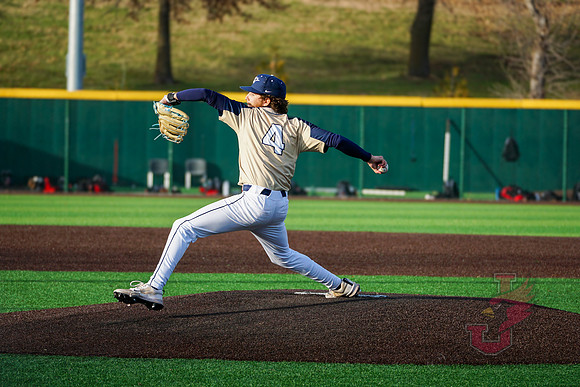 26.03.13 BASE v UIS-10