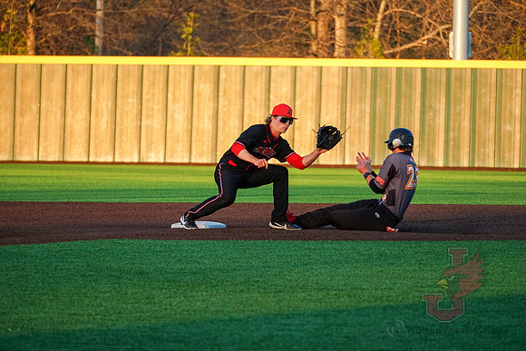 26.04.02 BASE v UMSL-67