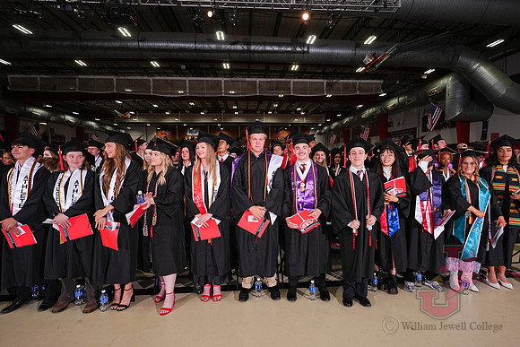 26.05.16 SLE Commencement 49