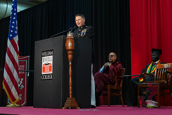26.05.16 SLE Commencement 69