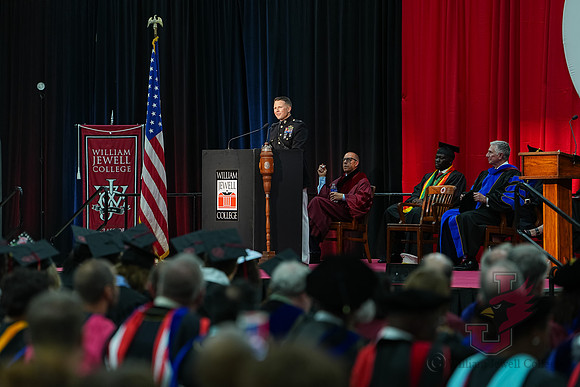 26.05.16 SLE Commencement 70