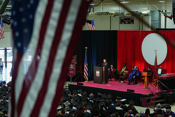 26.05.16 SLE Commencement 78