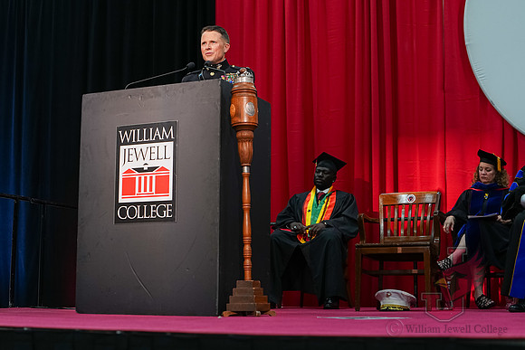 26.05.16 SLE Commencement 90