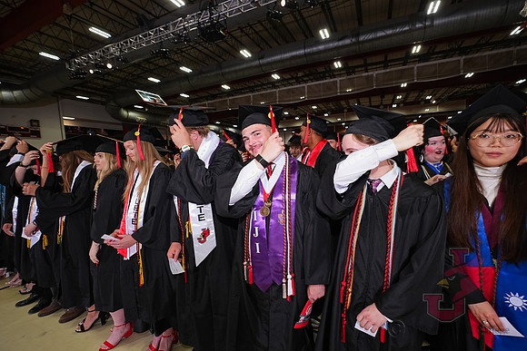 26.05.16 SLE Commencement 115