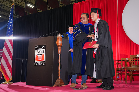 26.05.16 SLE Commencement 167
