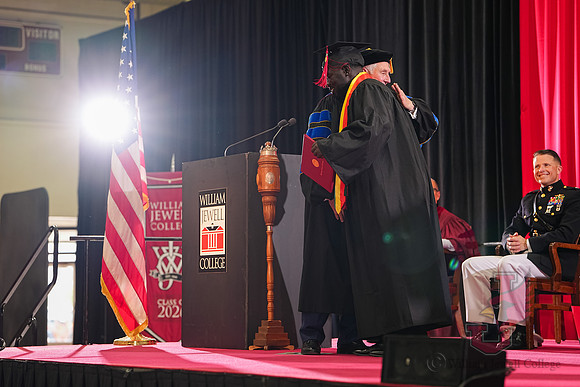 26.05.16 SLE Commencement 189