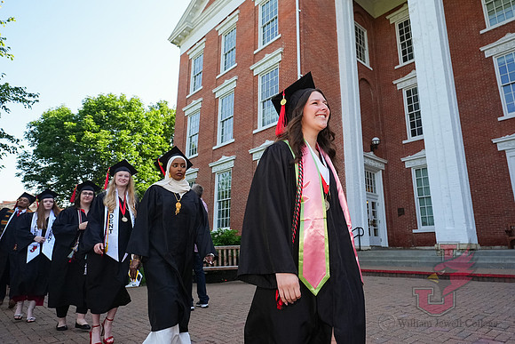 26.05.16 SLE Graduation Walk Around the Quad and Candids 90