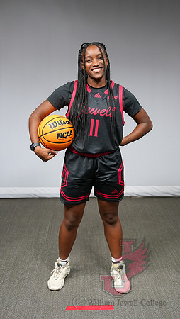 24.09.12 ATH WBB Media Day27