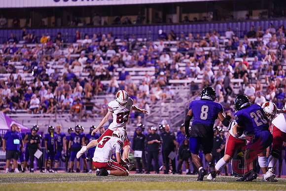 26.09.19 ATH FB V Southwest Baptist-7