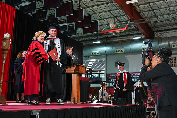 25.05.17 SLE Commencement 126