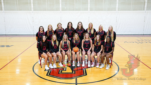 24.09.12 ATH WBB Media Day68