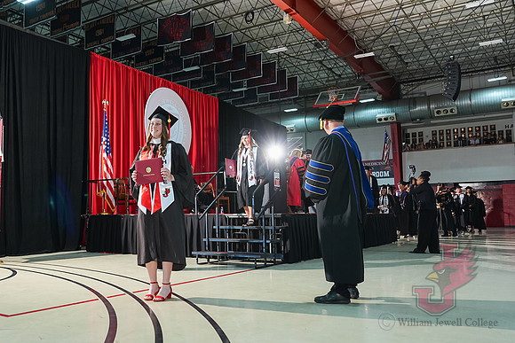 25.05.17 SLE Commencement 121