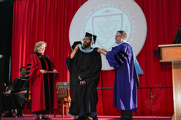 25.05.17 SLE Commencement 130