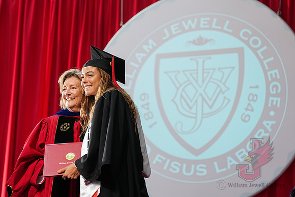 25.05.17 SLE Commencement 113