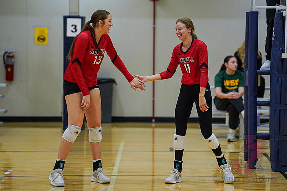 24.10.18 ATH VB V Crossover5