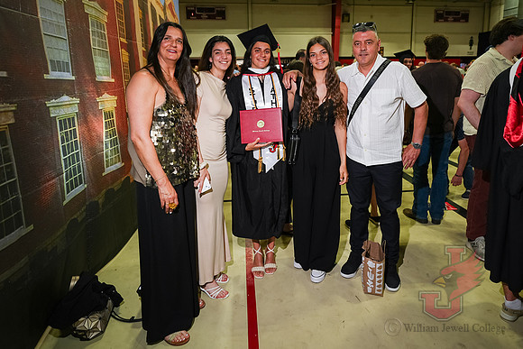 25.05.17 SLE Alumni Photo Party 23