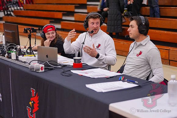 25.01.16 ATH WBB V Lewis 7
