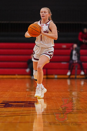 25.01.16 ATH WBB V Lewis 14