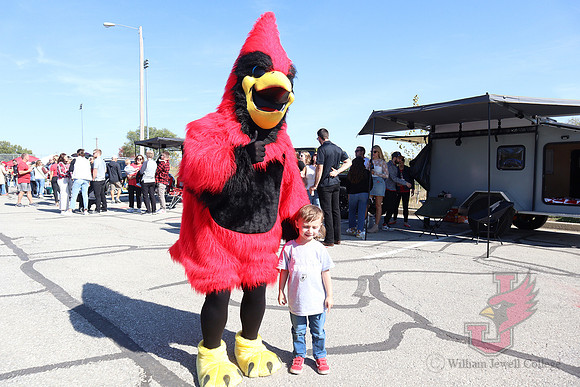 24.10.19 JSE Homecoming Tailgate 58