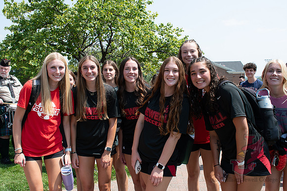 24.08.19 SLE Walk Around the Quad 18
